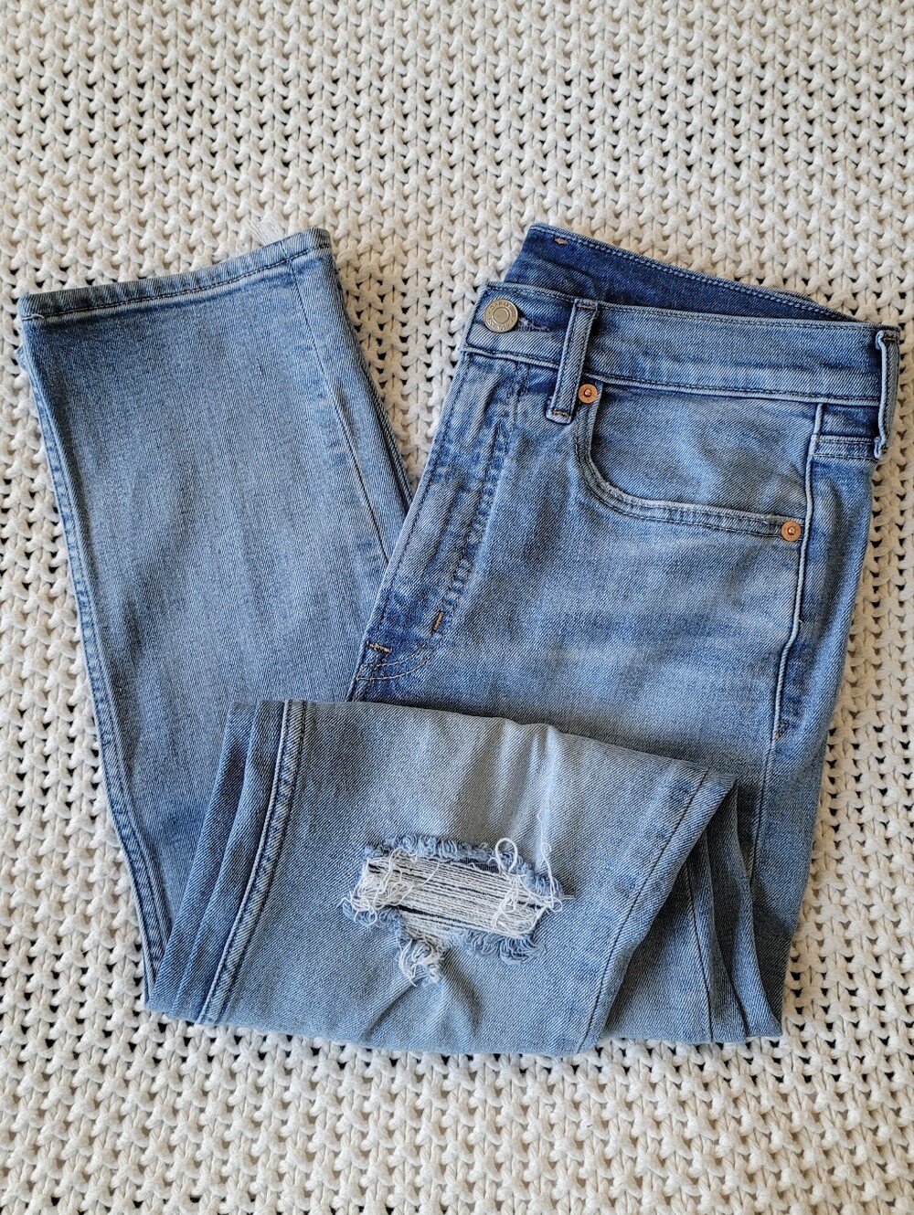GAP Cigarette High Rise Distressed Jeans, Light Wash